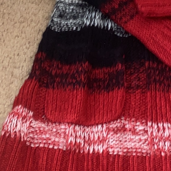 Sweater with Pockets - Picture 4 of 6